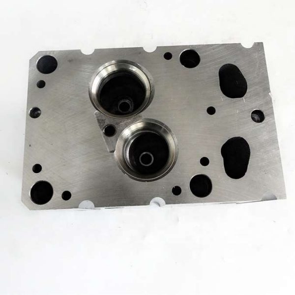 HOWO SHACMAN truck Weichai engine cylinder head (2)