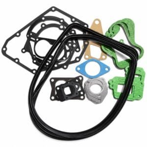 Weichai overhaul gasket kit 612600900277 with assorted gaskets and seals on a white background